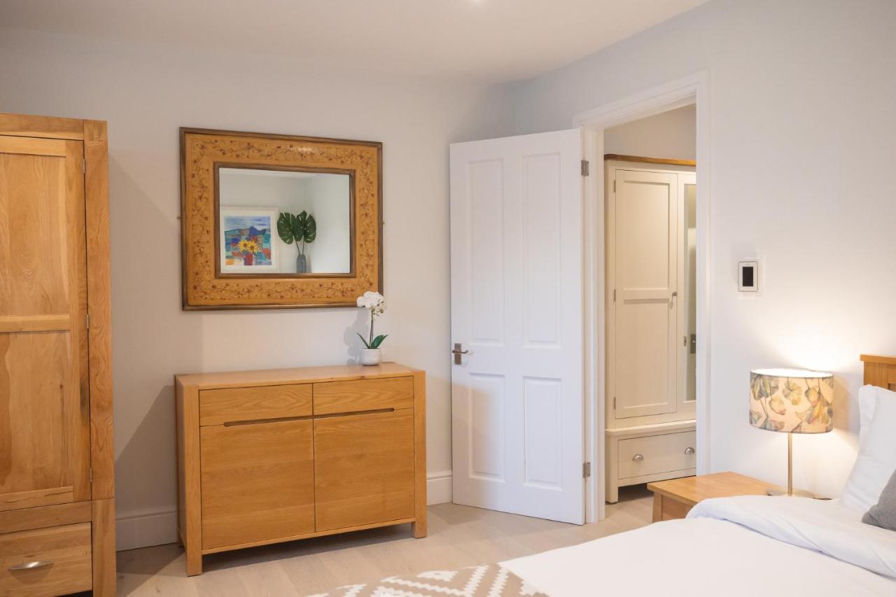 Spacious 1Br Victorian Cheltenham Flat In Cotswolds Sleeps 4 - Free Parking Kültér fotó